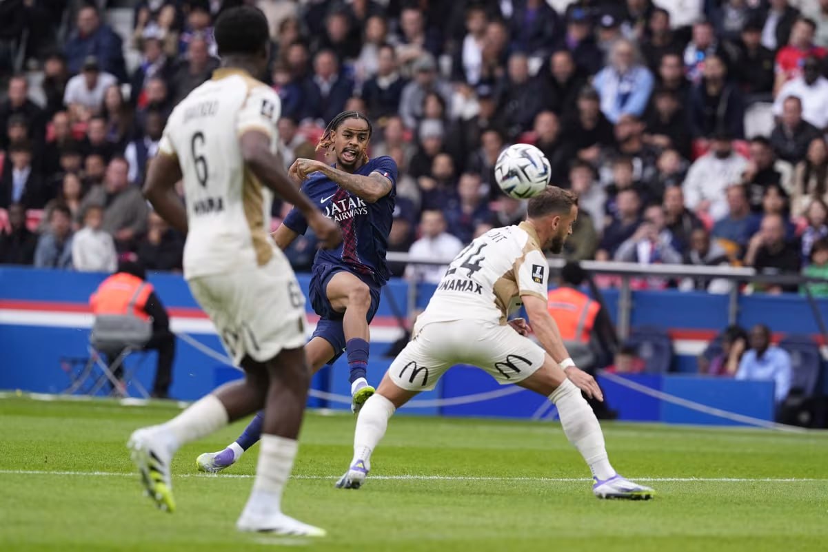PSG vs RC Lens (22:15 – 14/09) | Xem lại trận đấu