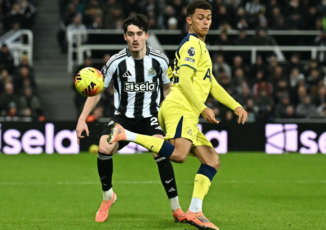 Newcastle United vs Tottenham (03:15 – 03/12) | Xem lại trận đấu